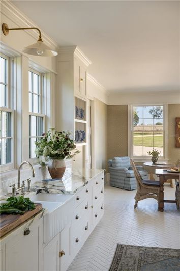 Image No.6-5 Bed Property for sale