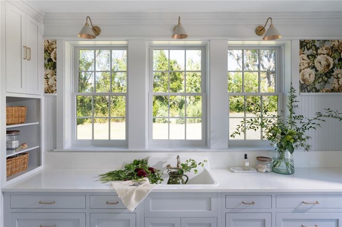 Image No.8-5 Bed Property for sale