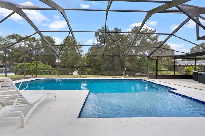 Image No.4-Propriété de 4 chambres à vendre à États-Unis