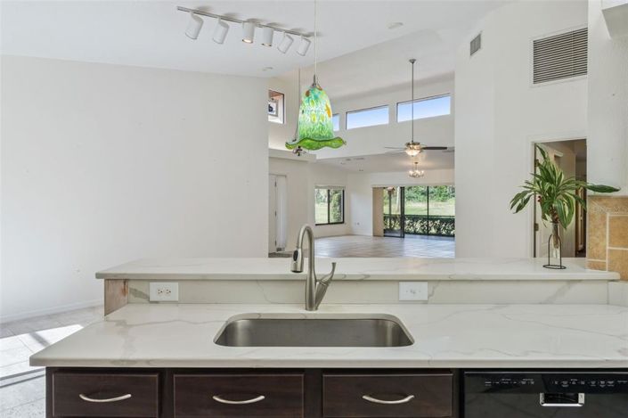 Image No.16-Propriété de 3 chambres à vendre à États-Unis