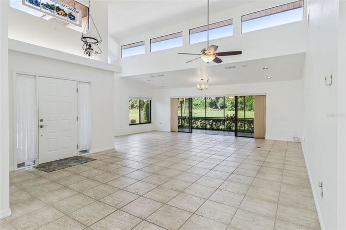 Image No.4-Propriété de 3 chambres à vendre à États-Unis