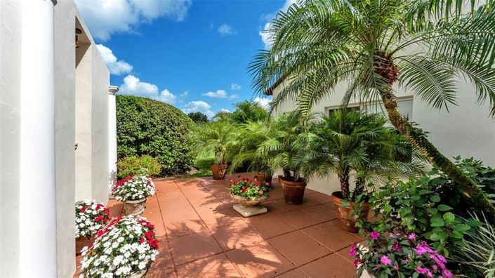 Image No.26-6 Bed House for sale