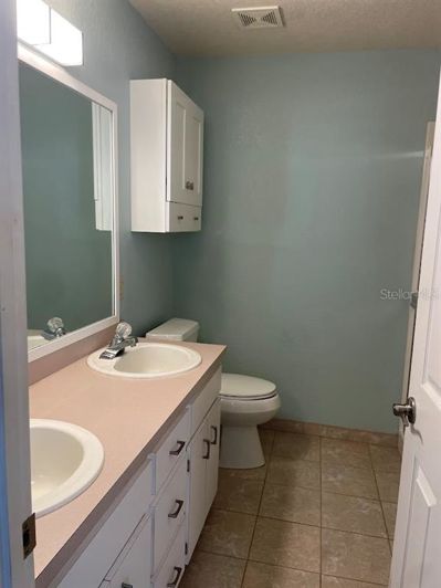 Image No.13-Propriété de 3 chambres à vendre à États-Unis