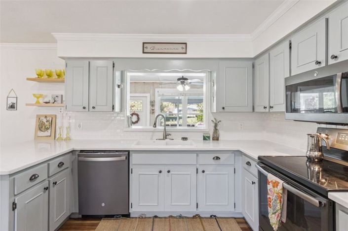 Image No.14-3 Bed Property for sale