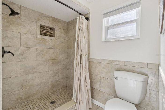 Image No.20-3 Bed Property for sale