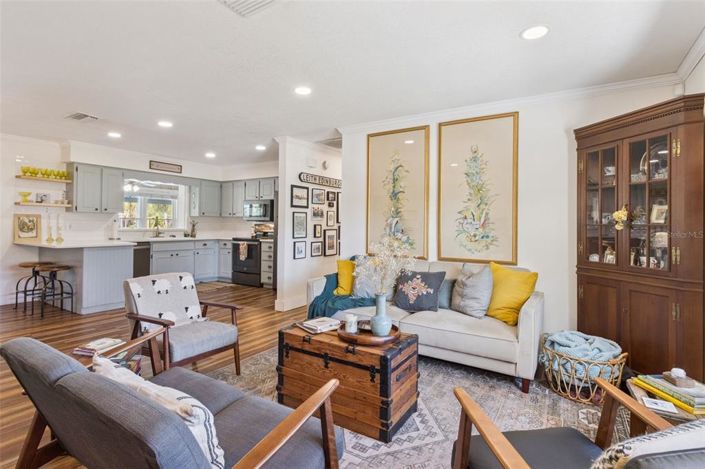 Image No.6-3 Bed House for sale