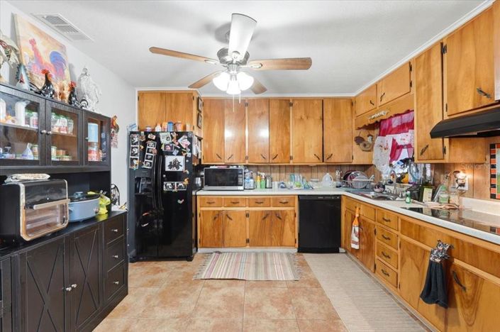 Image No.4-Propriété de 4 chambres à vendre à États-Unis