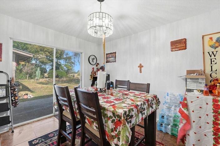 Image No.7-Propriété de 4 chambres à vendre à États-Unis