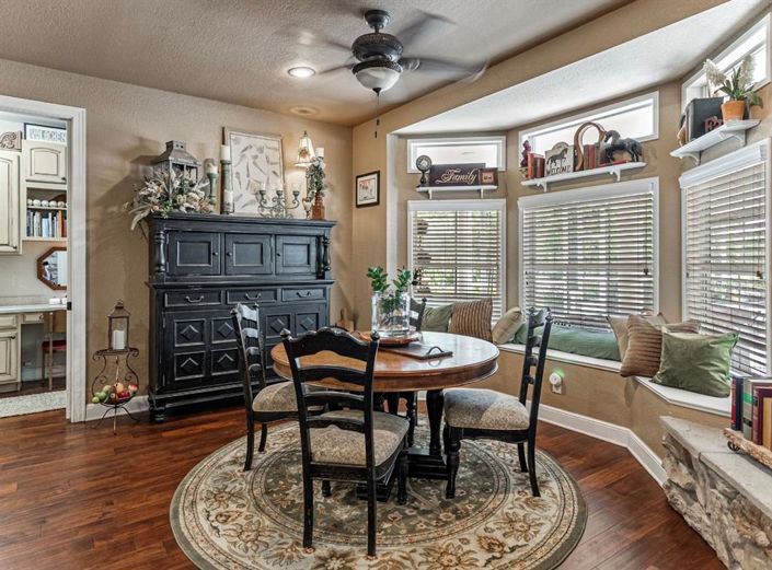 Image No.18-4 Bed House for sale