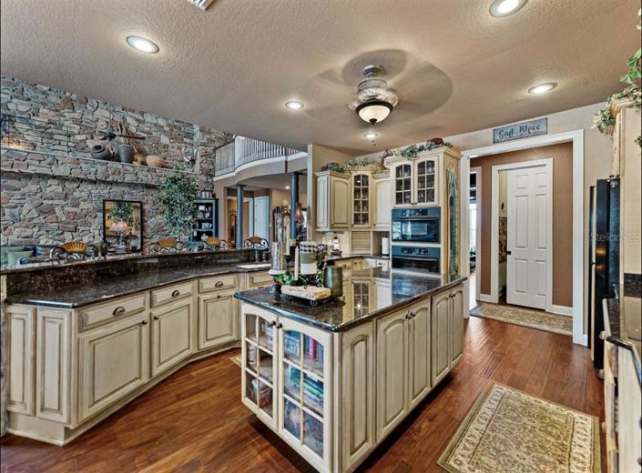 Image No.20-Propriété de 4 chambres à vendre à États-Unis