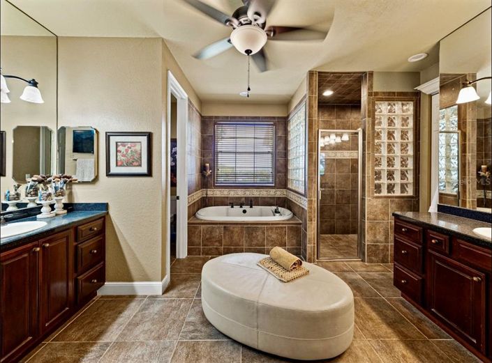 Image No.30-Propriété de 4 chambres à vendre à États-Unis