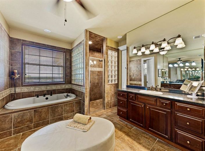 Image No.31-Propriété de 4 chambres à vendre à États-Unis