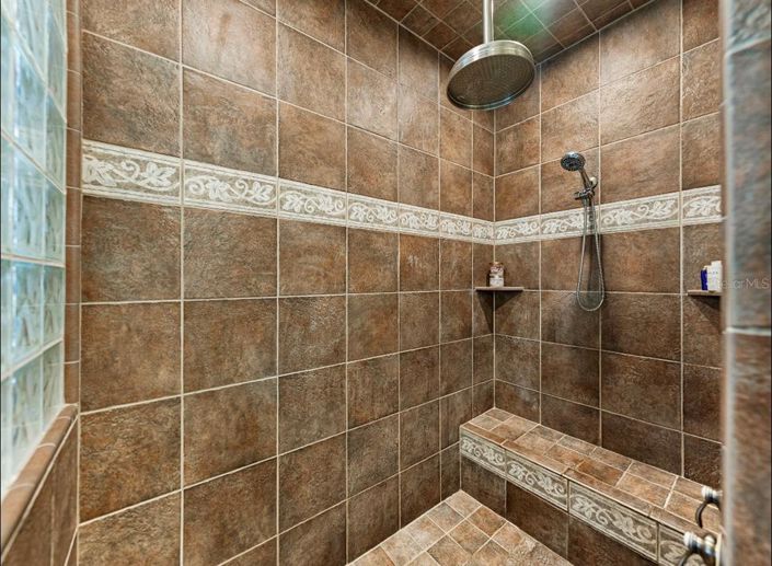 Image No.32-Propriété de 4 chambres à vendre à États-Unis