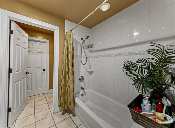 Image No.46-4 Bed House for sale