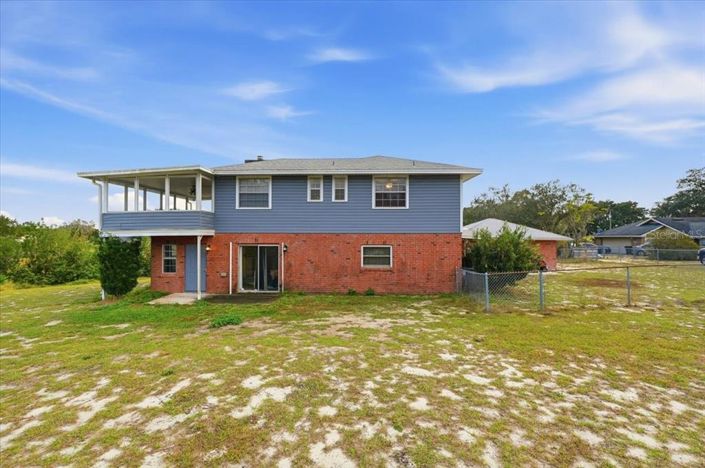 Image No.6-3 Bed House for sale