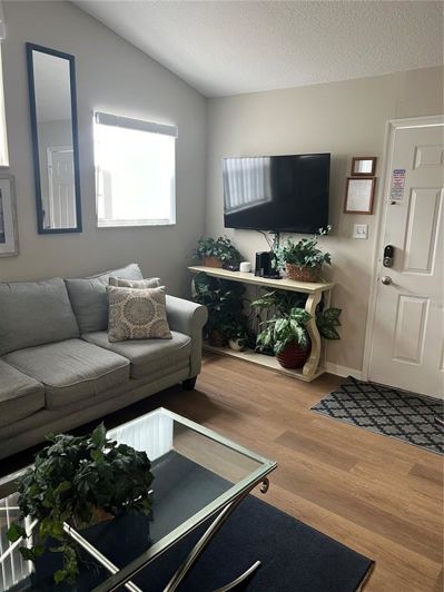 Image No.6-2 Bed Property for sale