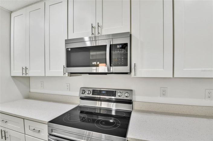 Image No.10-4 Bed Property for sale