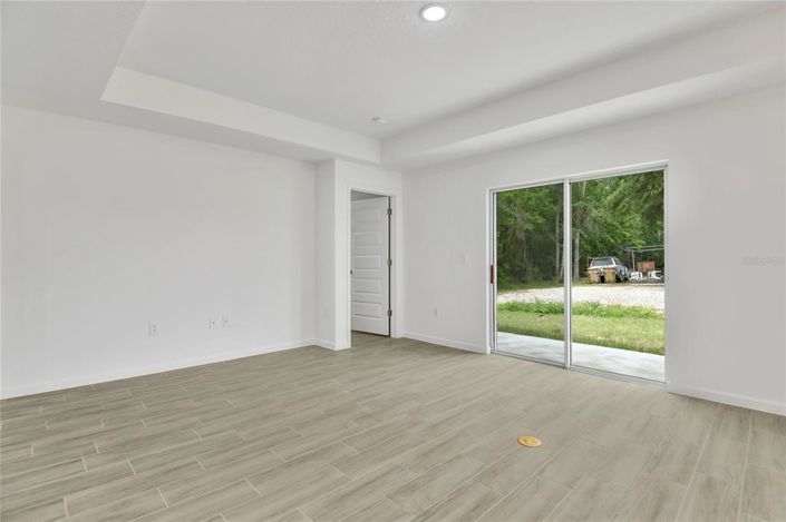 Image No.12-4 Bed Property for sale