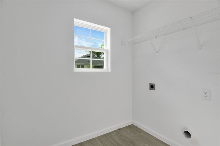 Image No.16-4 Bed Property for sale