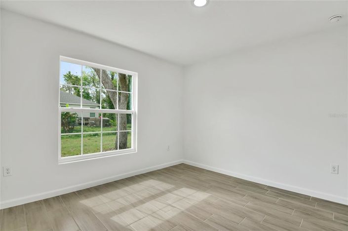 Image No.5-4 Bed Property for sale