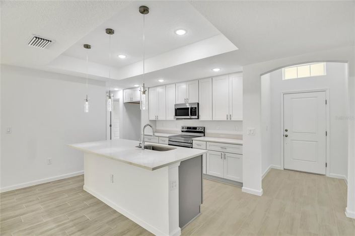 Image No.7-4 Bed Property for sale