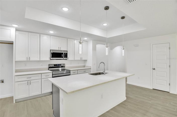 Image No.8-4 Bed Property for sale