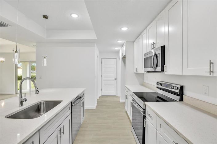 Image No.9-4 Bed Property for sale