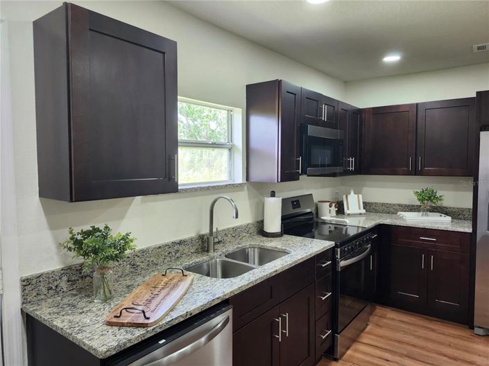 Image No.16-3 Bed Property for sale