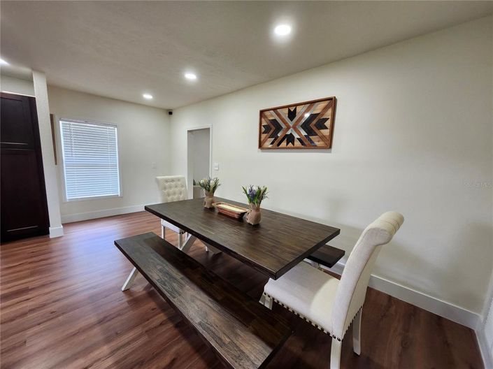 Image No.28-3 Bed Property for sale