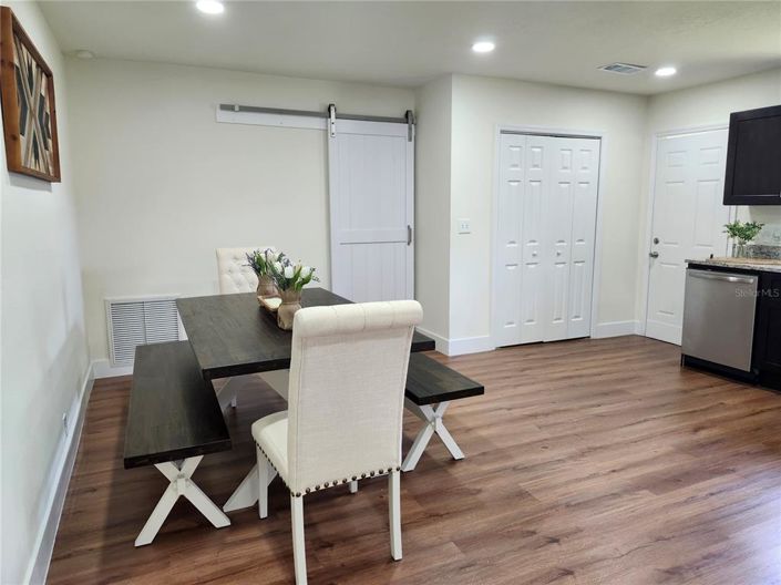 Image No.30-3 Bed Property for sale