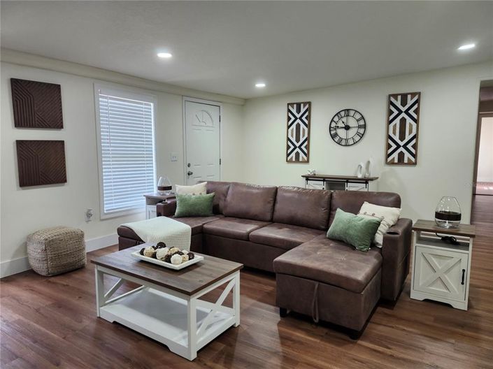 Image No.4-3 Bed Property for sale