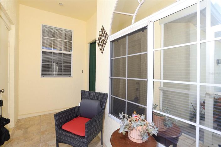 Image No.10-2 Bed Townhouse for sale