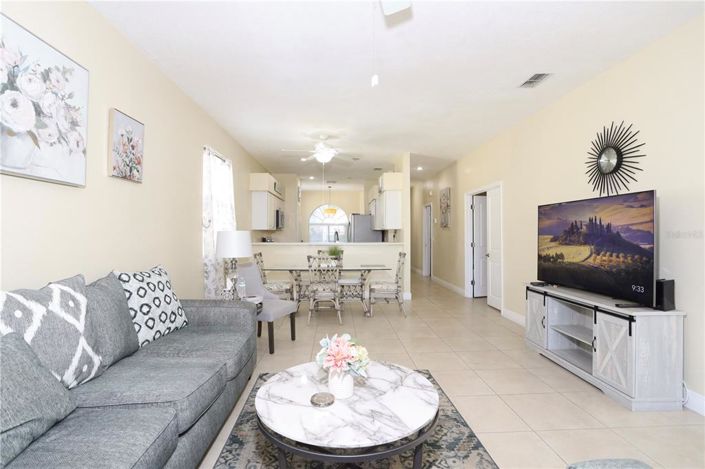 Image No.18-2 Bed Townhouse for sale