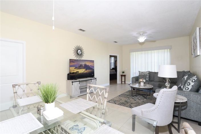 Image No.20-2 Bed Townhouse for sale