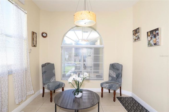 Image No.21-2 Bed Townhouse for sale