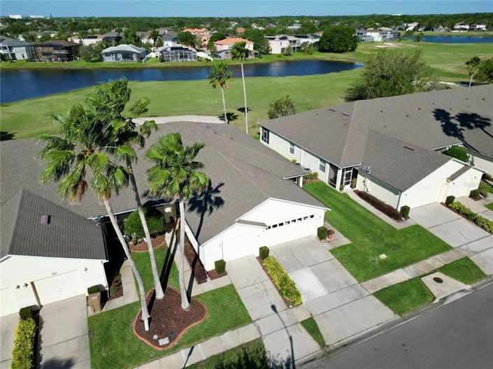 Image No.37-2 Bed Townhouse for sale