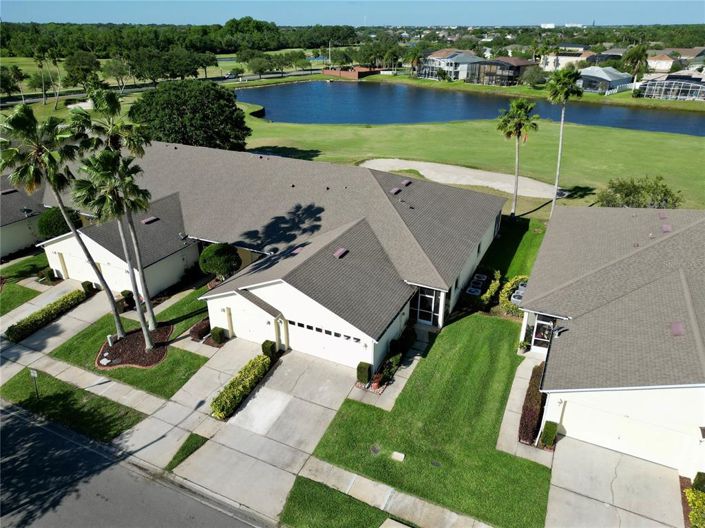 Image No.42-2 Bed Townhouse for sale