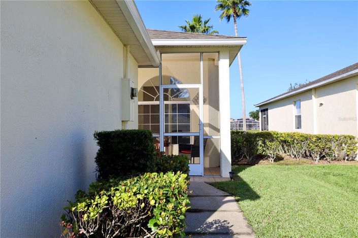 Image No.8-2 Bed Townhouse for sale