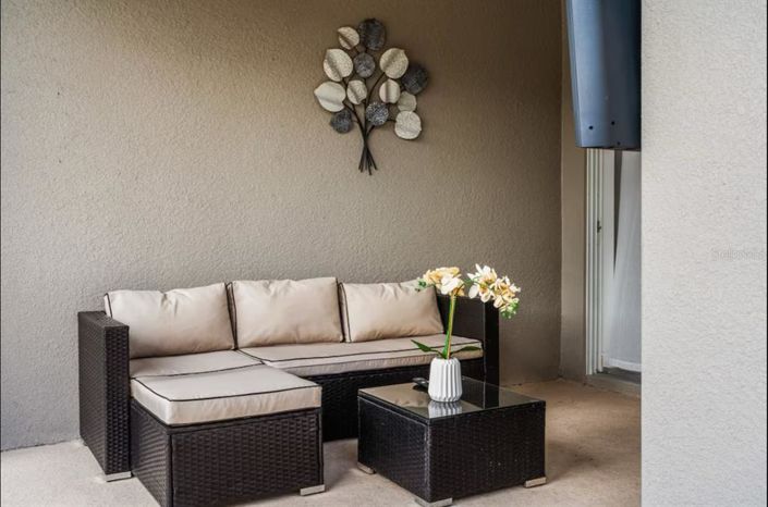 Image No.5-5 Bed Townhouse for sale