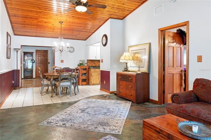 Image No.7-4 Bed House for sale