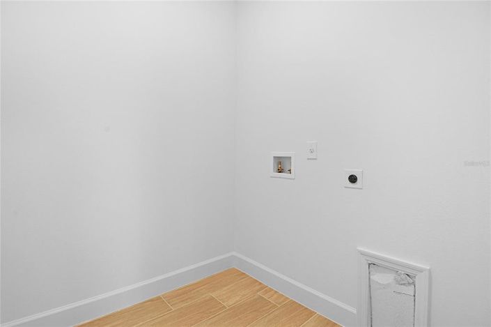 Image No.7-Propriété de 4 chambres à vendre à États-Unis