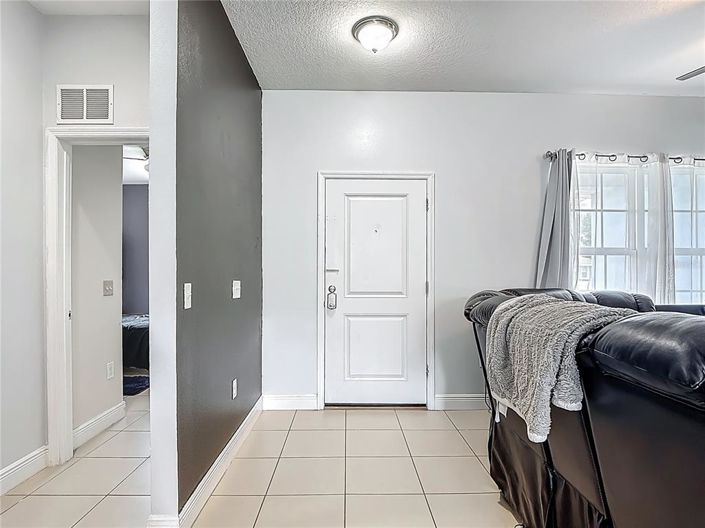 Image No.19-3 Bed Property for sale