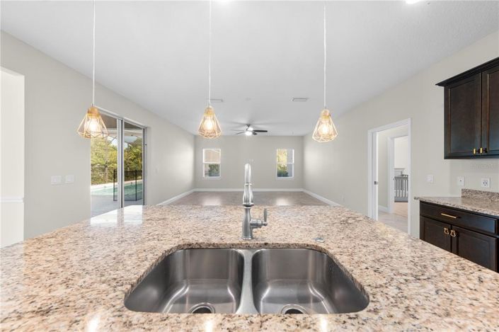 Image No.22-4 Bed Property for sale