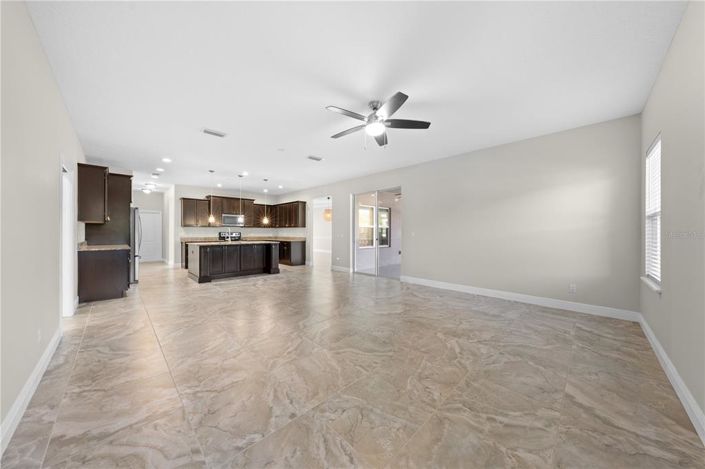 Image No.27-4 Bed Property for sale