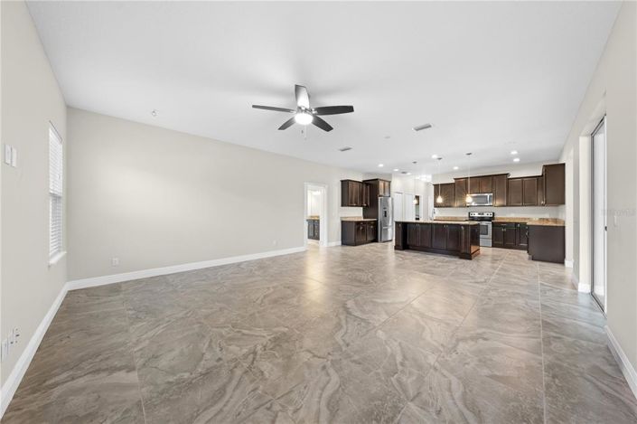 Image No.28-4 Bed Property for sale