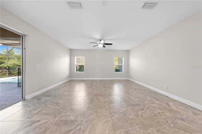 Image No.30-4 Bed Property for sale