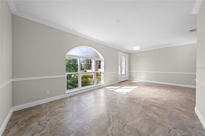 Image No.8-4 Bed Property for sale