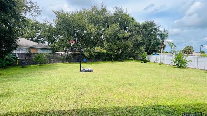 Image No.11-4 Bed Property for sale