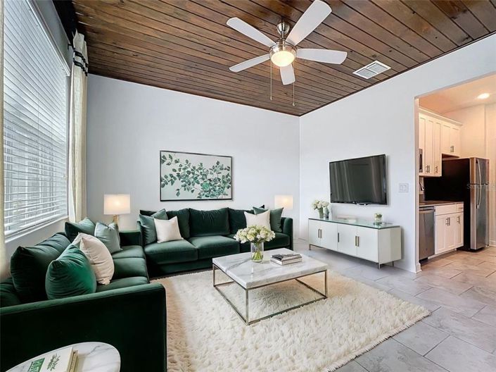 Image No.2-4 Bed Property for sale