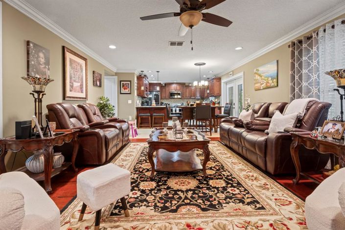 Image No.23-5 Bed Property for sale